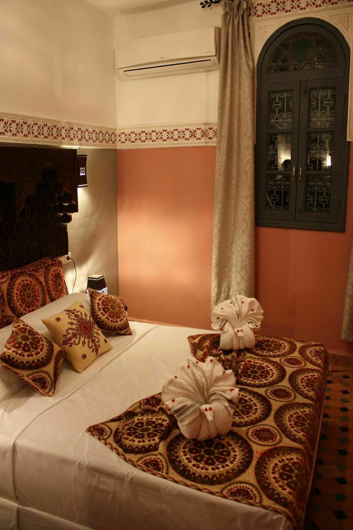 Ryad Dar El Meknassia Meknes Exterior photo